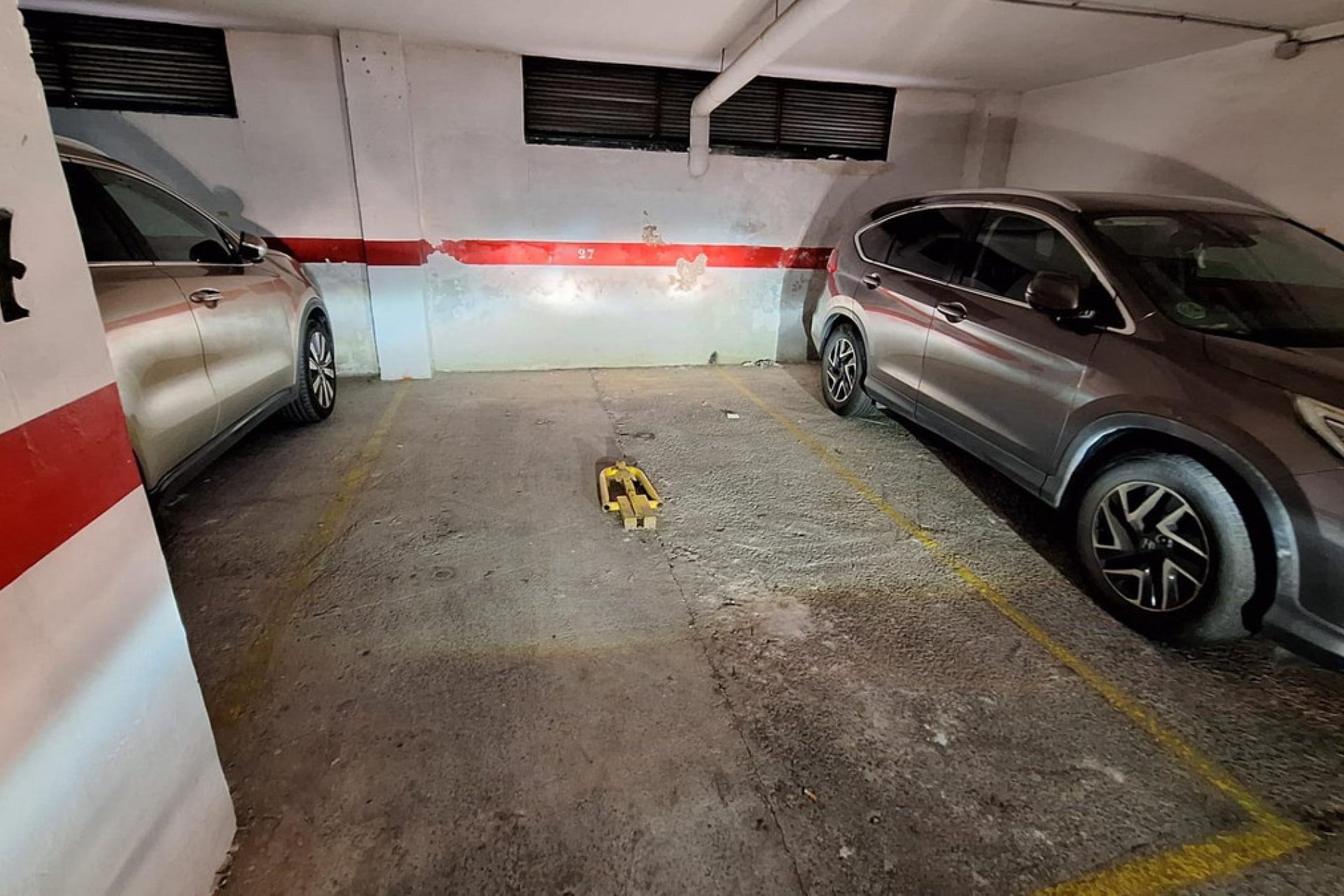 Használt ingatlanok - Garázs -
Torrevieja - Torrevieja Centro