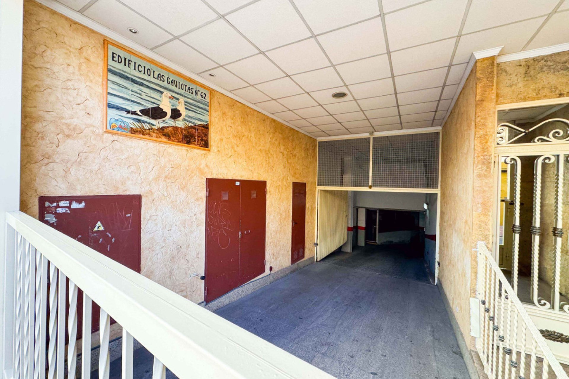 Használt ingatlanok - Garázs -
Torrevieja - Torrevieja Centro