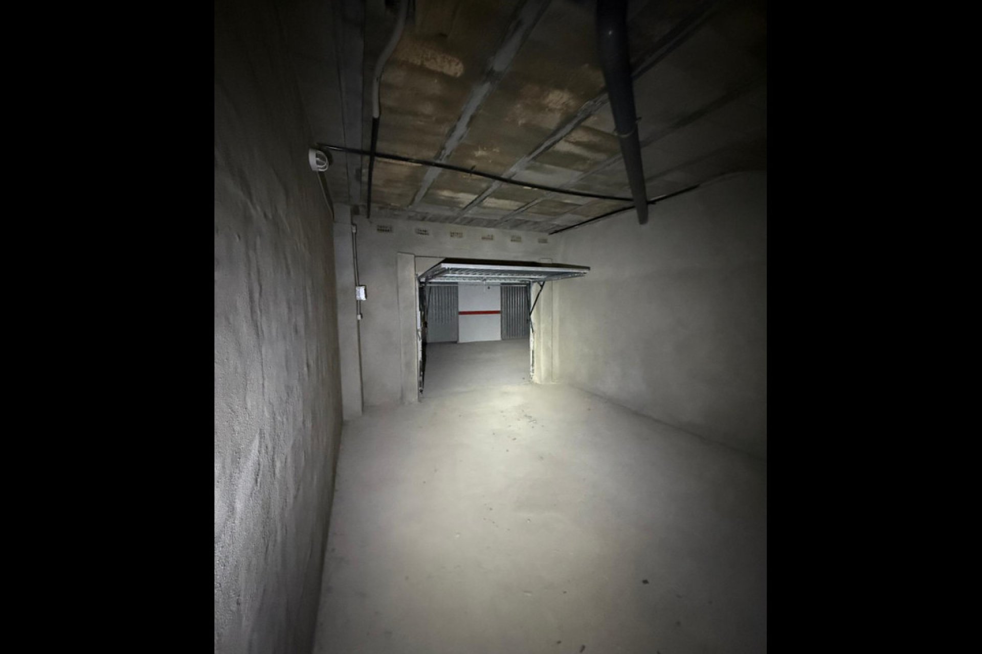 Használt ingatlanok - Garázs -
Torrevieja - Torrevieja Centro