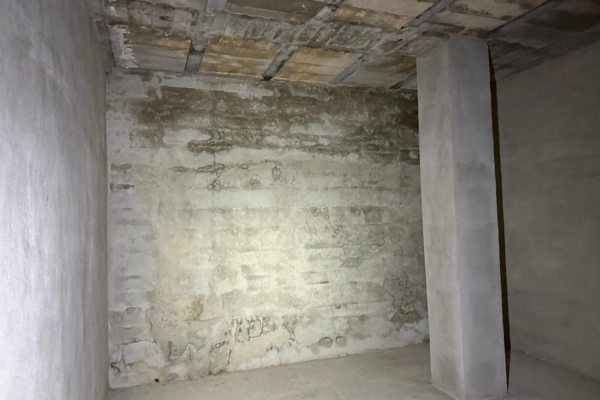 Használt ingatlanok - Garázs -
Torrevieja - Torrevieja Centro