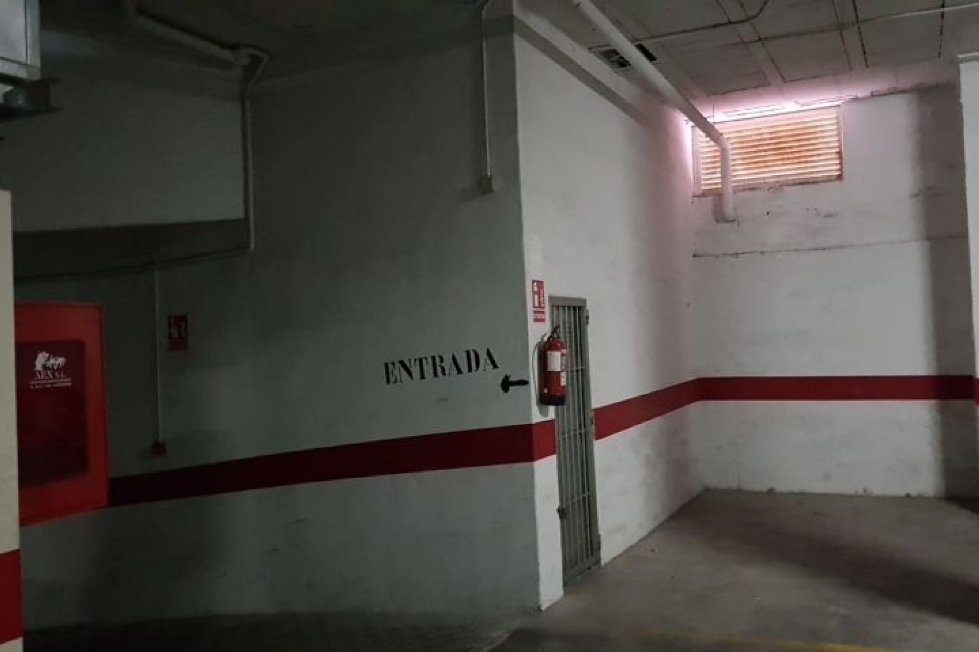 Használt ingatlanok - Garázs -
Torrevieja