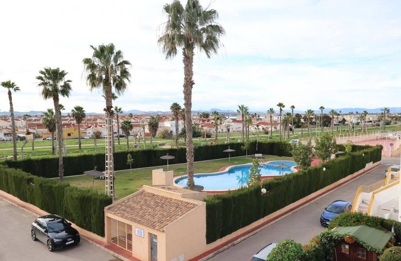 Használt ingatlanok - semi-detached house -
Torrevieja - El limonar