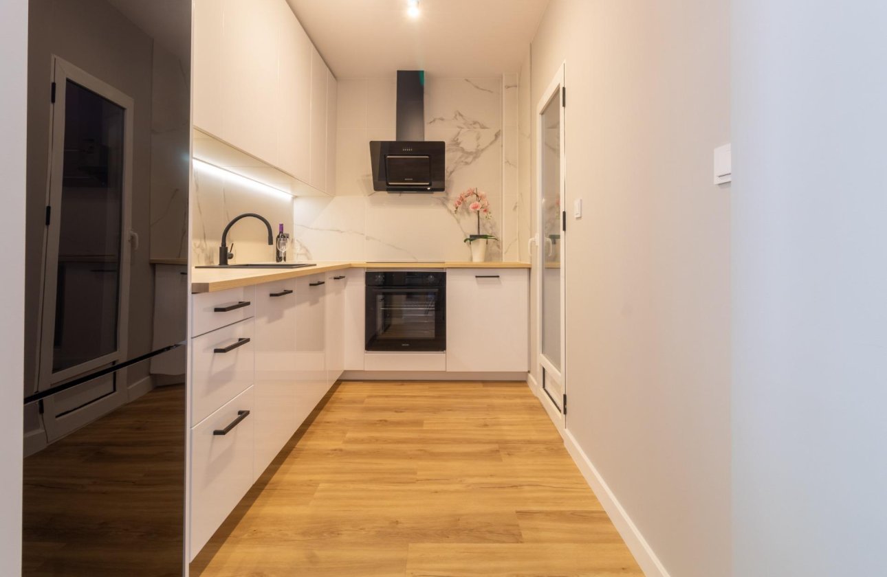 Használt ingatlanok - Terraced house -
Torrevieja - Los altos