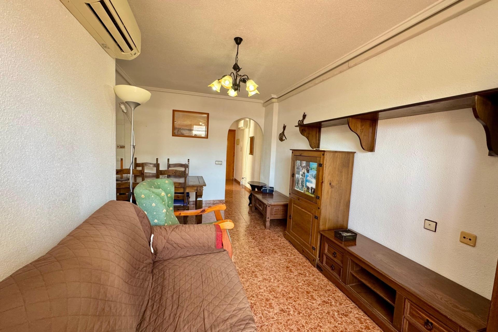 Használt ingatlanok - Tetőtéri lakás -
Torrevieja - Centro