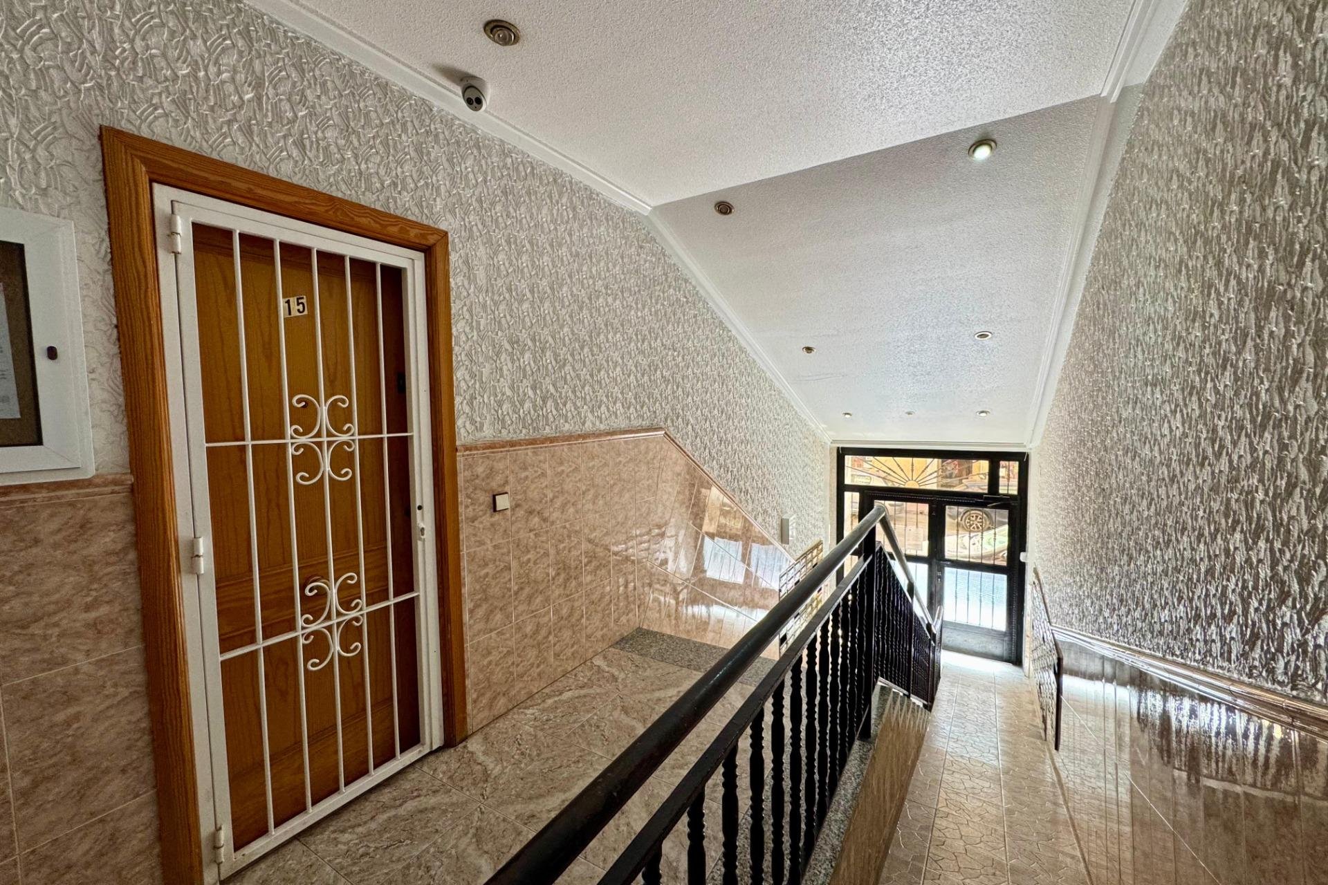 Használt ingatlanok - Tetőtéri lakás -
Torrevieja - Centro