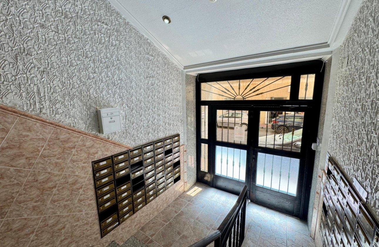 Használt ingatlanok - Tetőtéri lakás -
Torrevieja - Centro