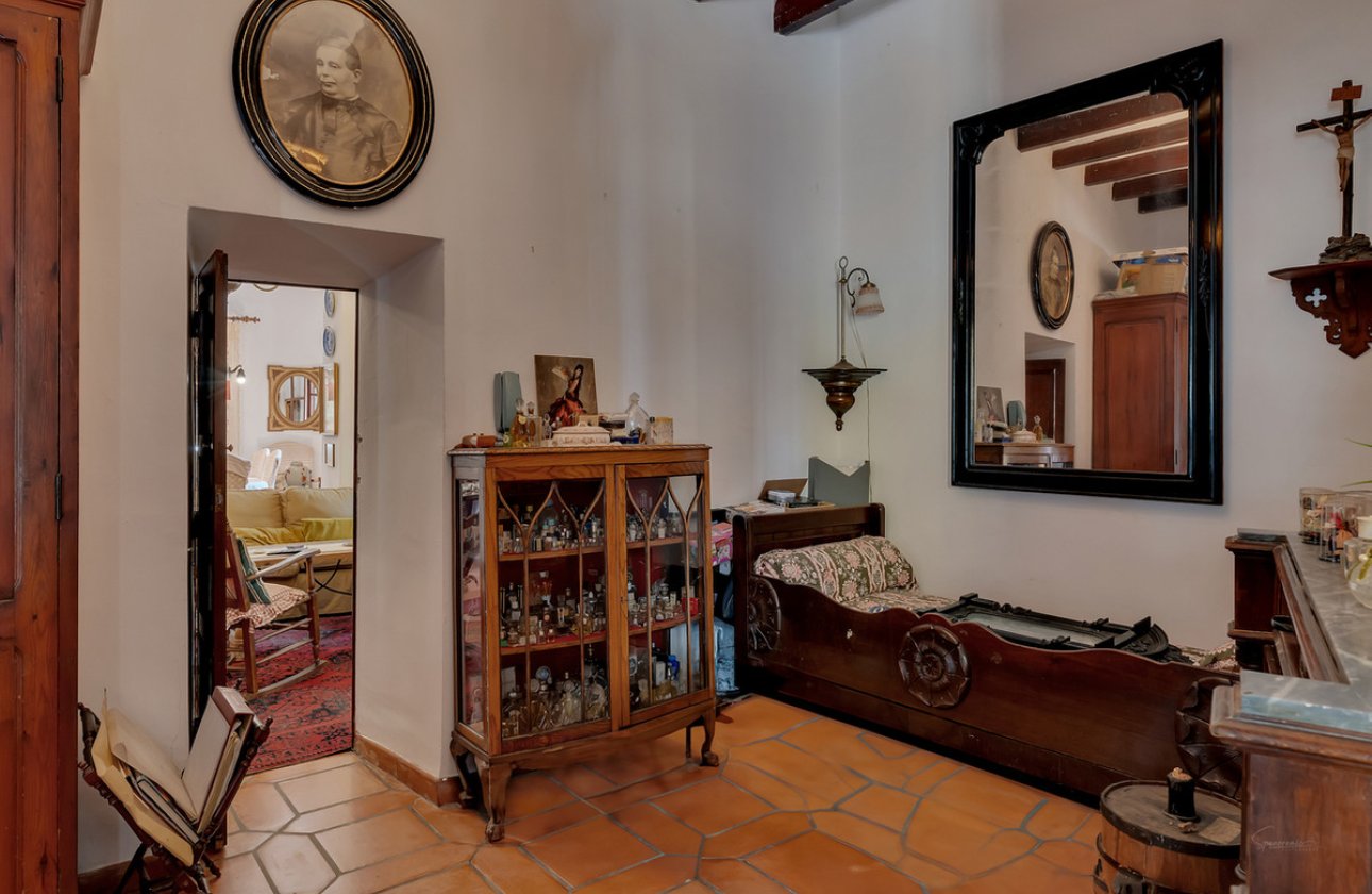 Használt ingatlanok - Town House -
Alcalalí - Alcalalí Centro