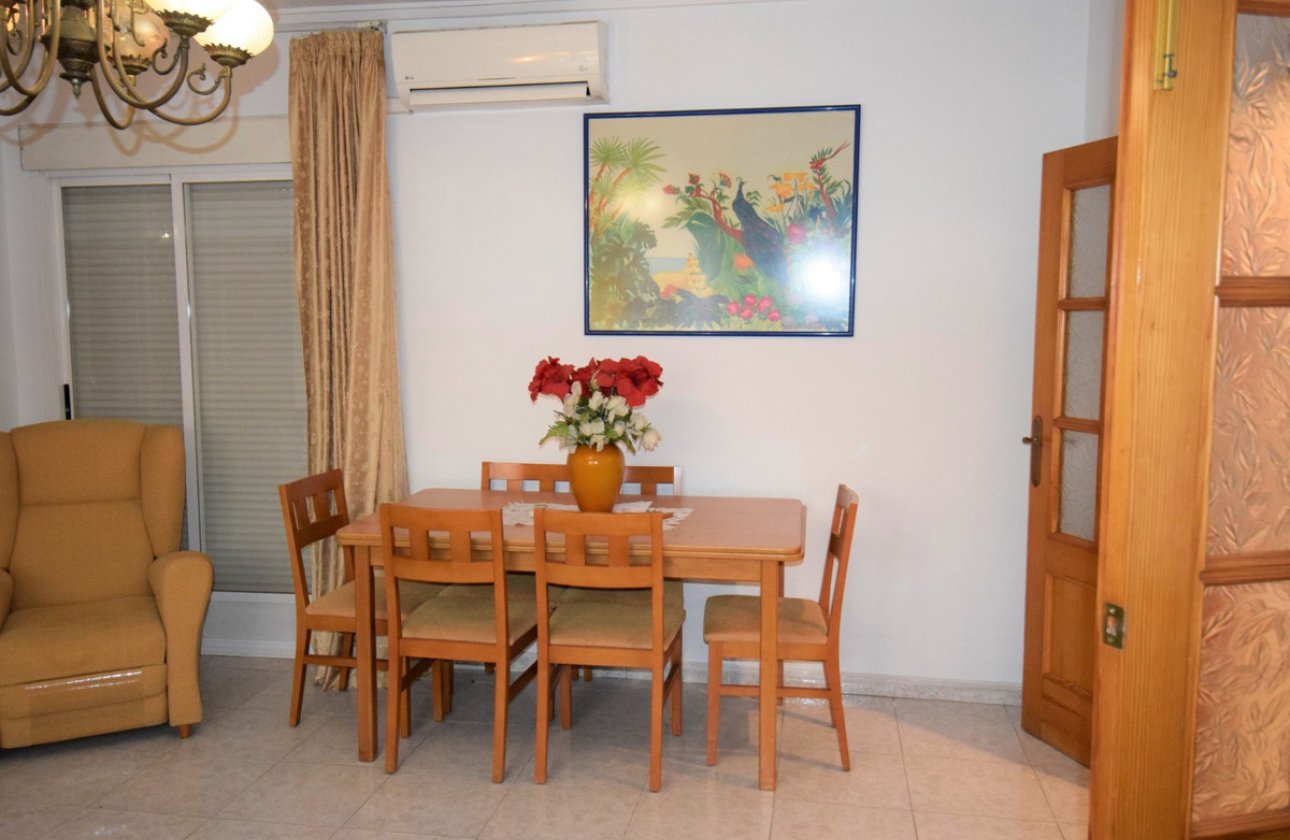 Használt ingatlanok - Town House -
Almoradí - Almoradi Centro