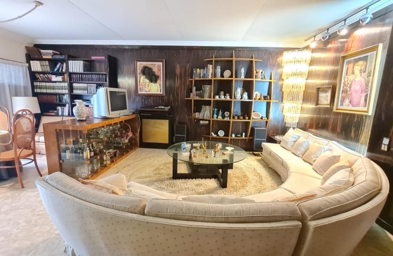 Használt ingatlanok - Town House -
Elda - Elda Centro