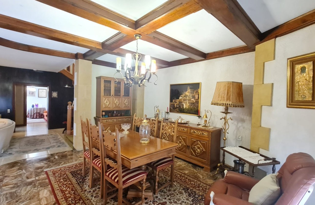 Használt ingatlanok - Town House -
Elda - Elda Centro