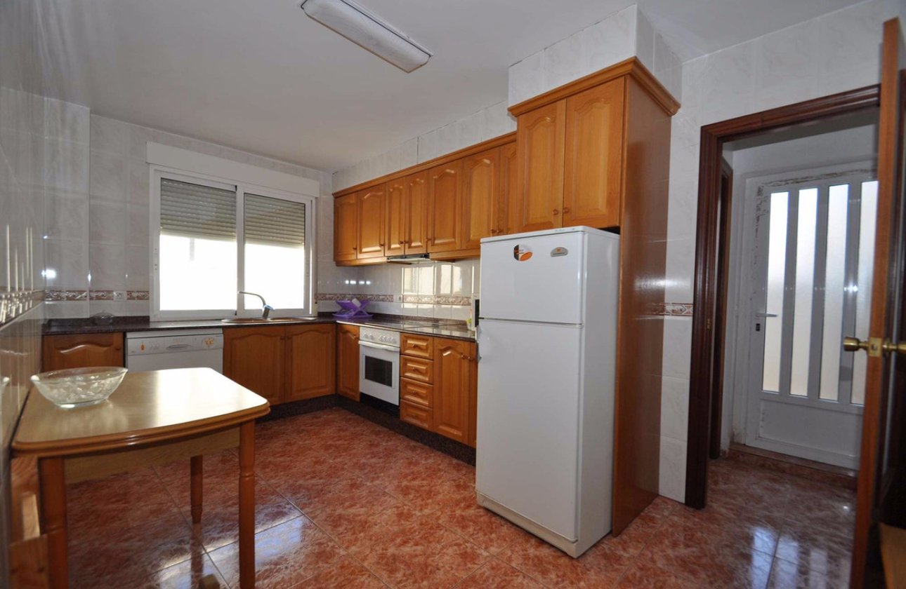 Használt ingatlanok - Town House -
Ibi - Ibi Centro