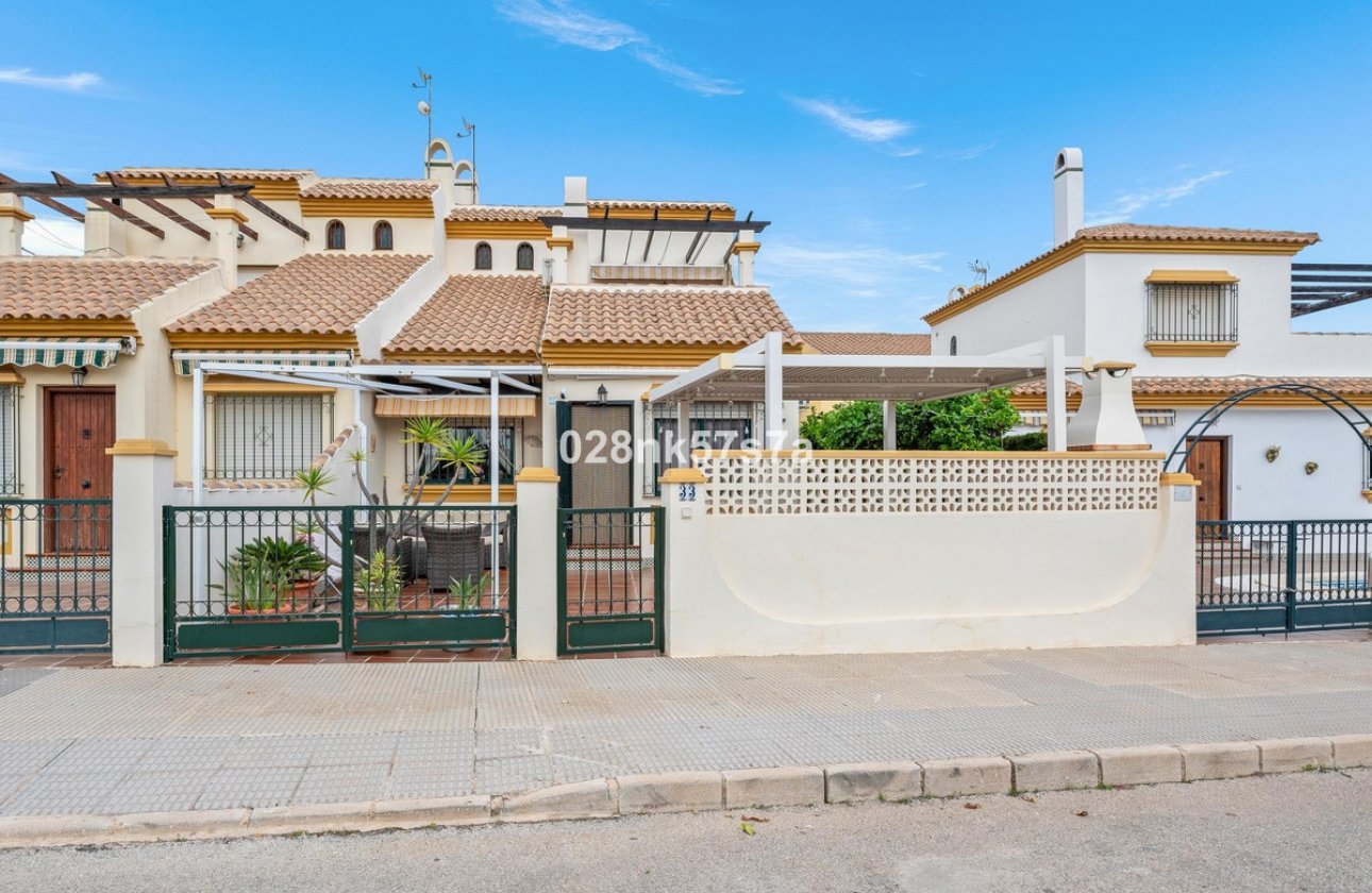Használt ingatlanok - Town House -
Orihuela - La Zenia