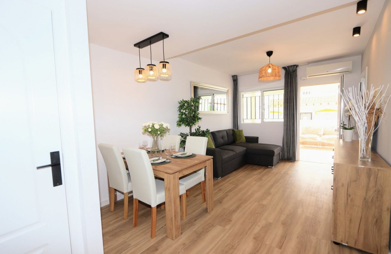 Használt ingatlanok - Town House -
Orihuela - Punta Prima