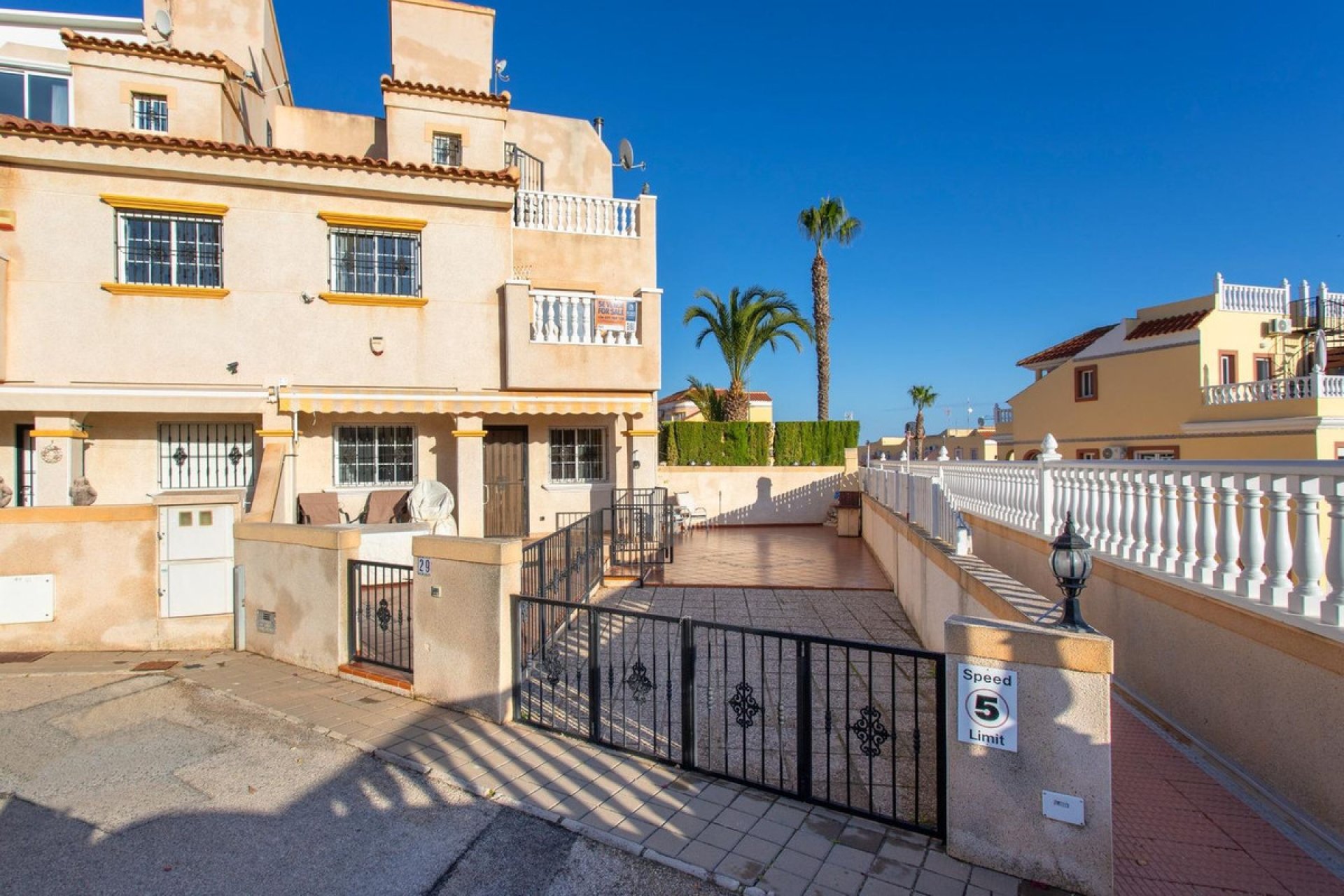 Használt ingatlanok - Town House -
Orihuela - Villamartin
