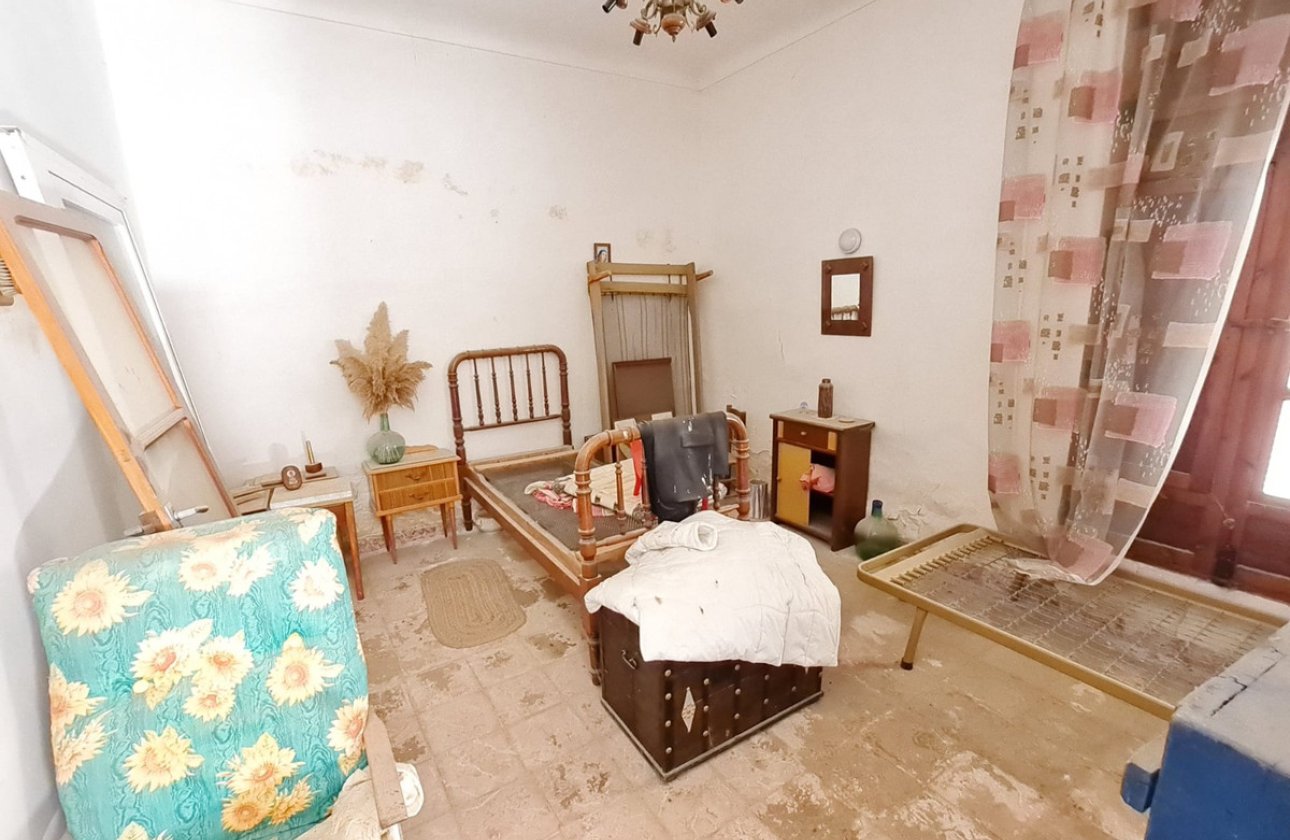 Használt ingatlanok - Town House -
Pinoso - Pinoso Centro