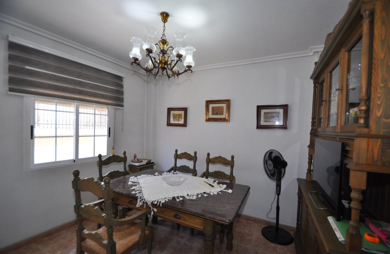 Használt ingatlanok - Town House -
Pinoso - Pinoso Centro