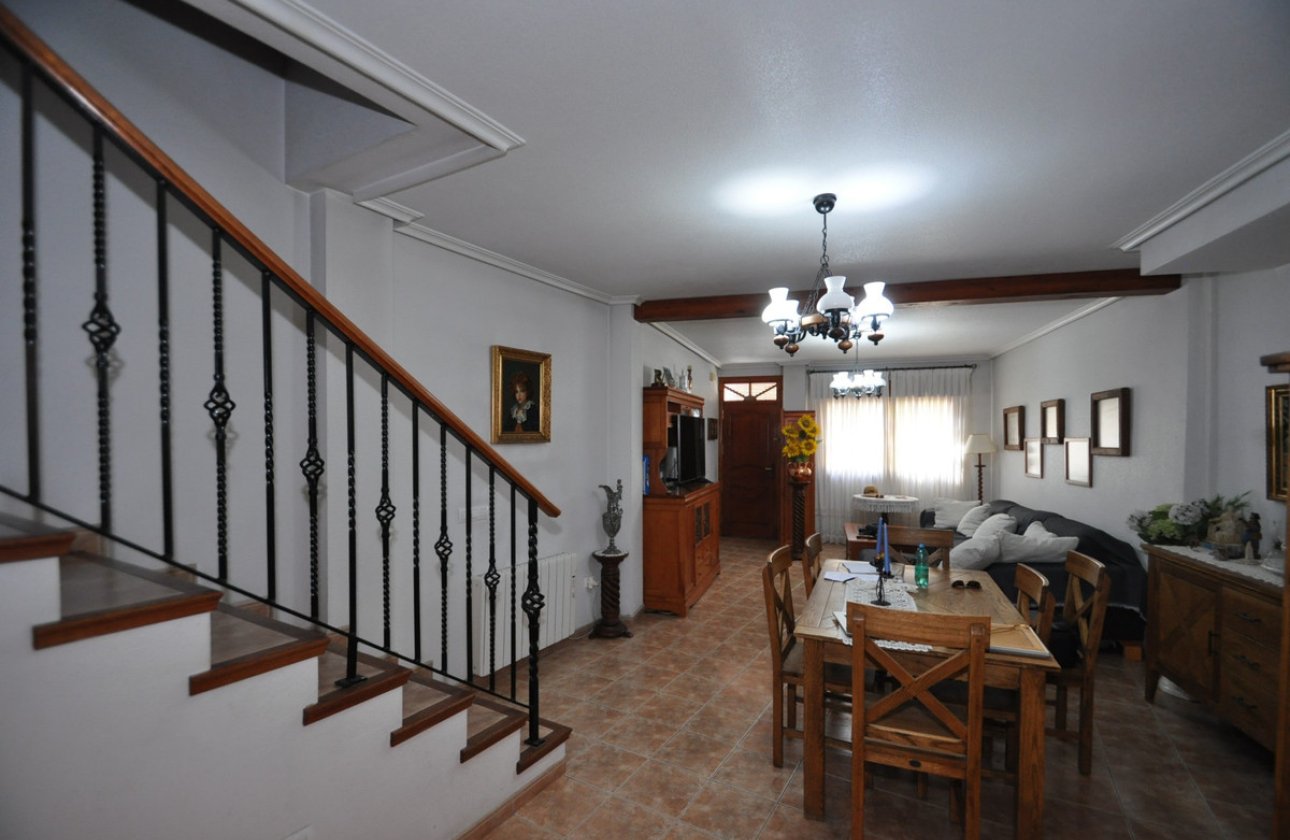Használt ingatlanok - Town House -
Pinoso - Pinoso Centro