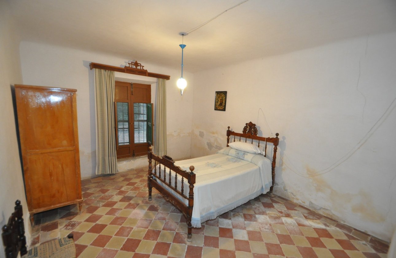 Használt ingatlanok - Town House -
Pinoso - Pinoso Centro