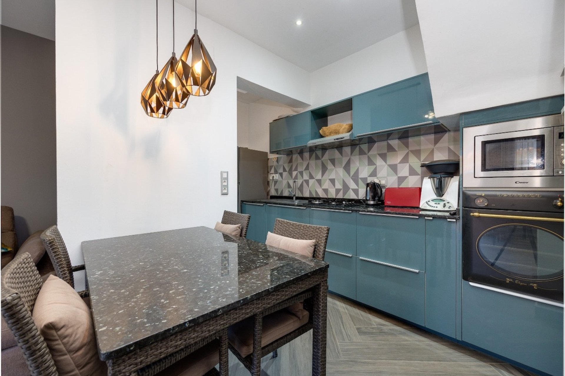 Használt ingatlanok - Town House -
Torrevieja - Torrevieja Centro