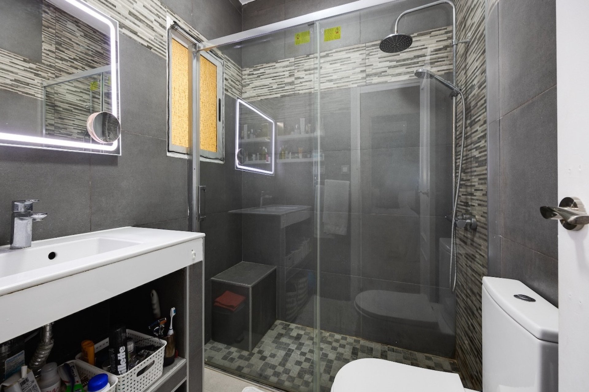 Használt ingatlanok - Town House -
Torrevieja - Torrevieja Centro