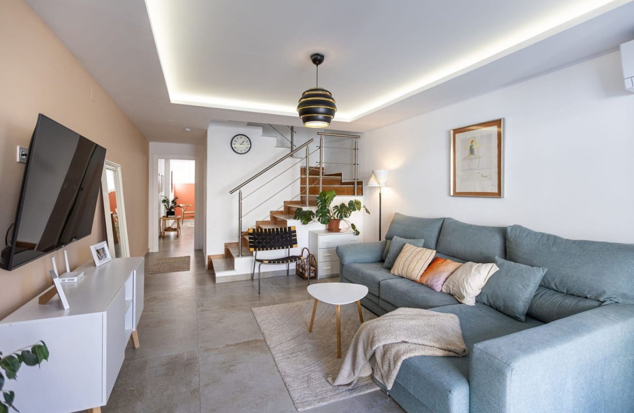 Használt ingatlanok - Town House -
Torrevieja - Torrevieja Centro