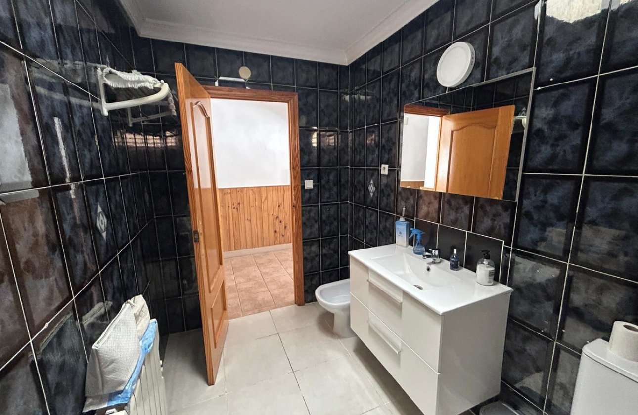 Használt ingatlanok - Town House -
Torrevieja - Torrevieja Centro