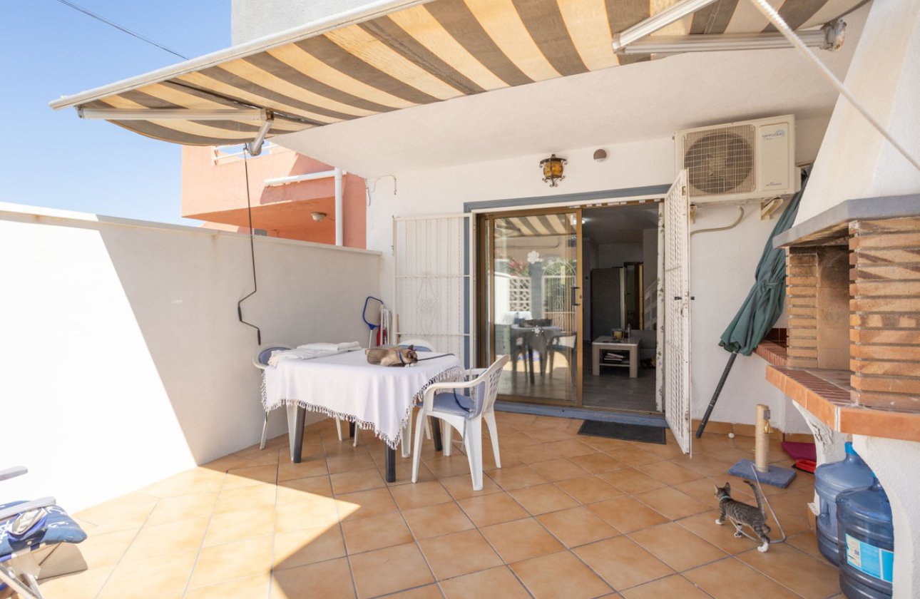 Használt ingatlanok - Town House -
Torrevieja - Torrevieja Centro