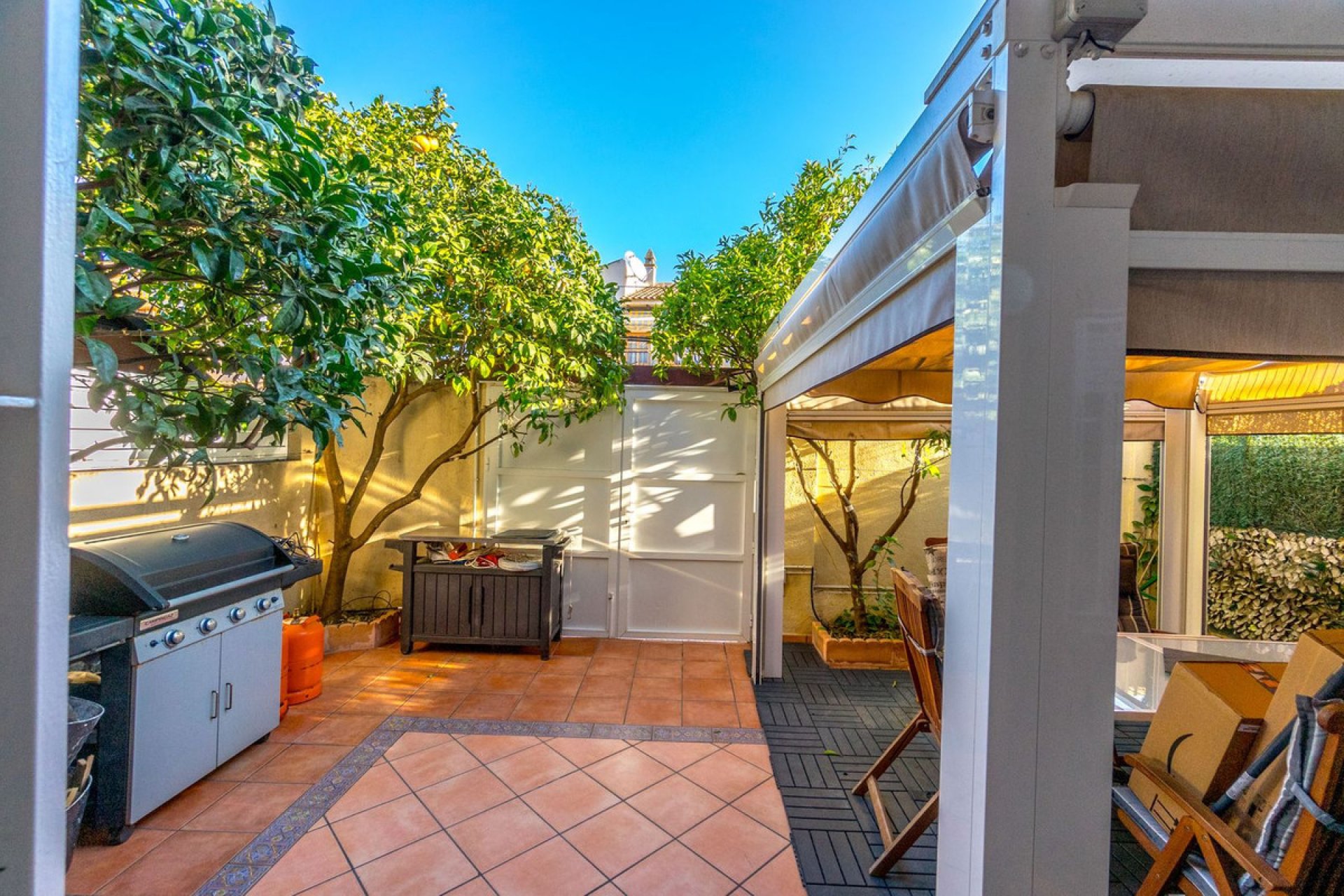 Használt ingatlanok - Town House -
Torrevieja - Torrevieja Centro