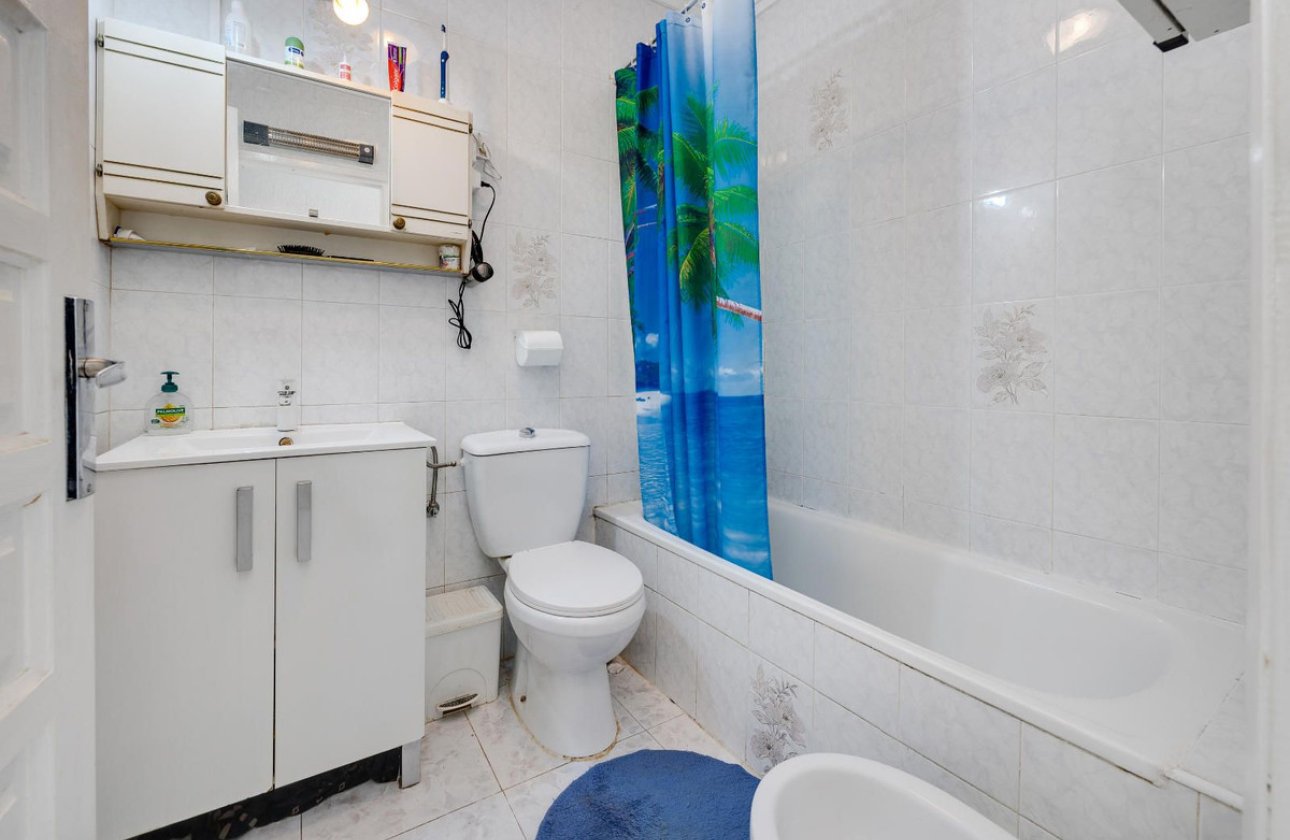 Használt ingatlanok - Town House -
Torrevieja - Torrevieja Centro