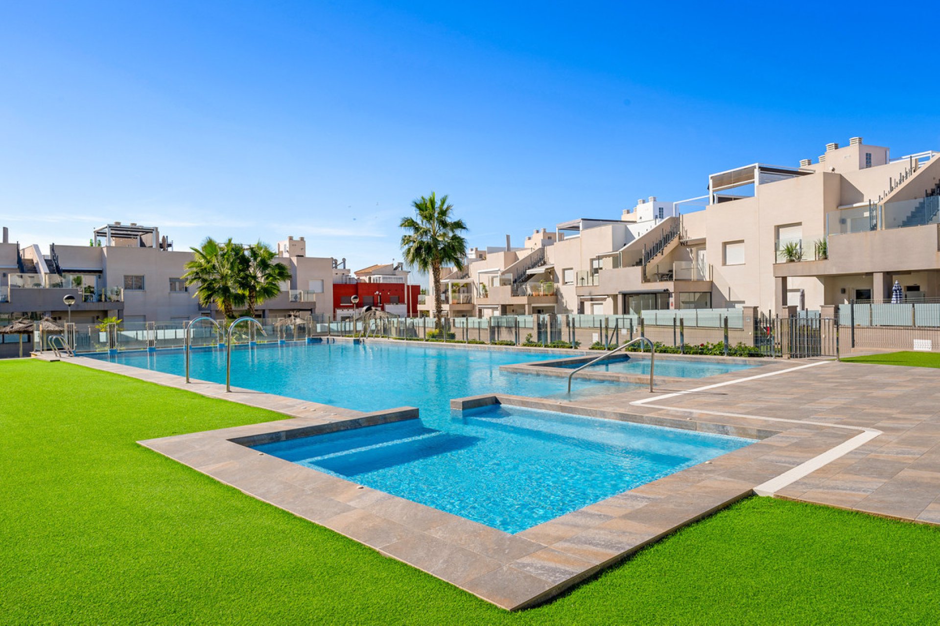 Használt ingatlanok - Town House -
Torrevieja - Torrevieja Centro