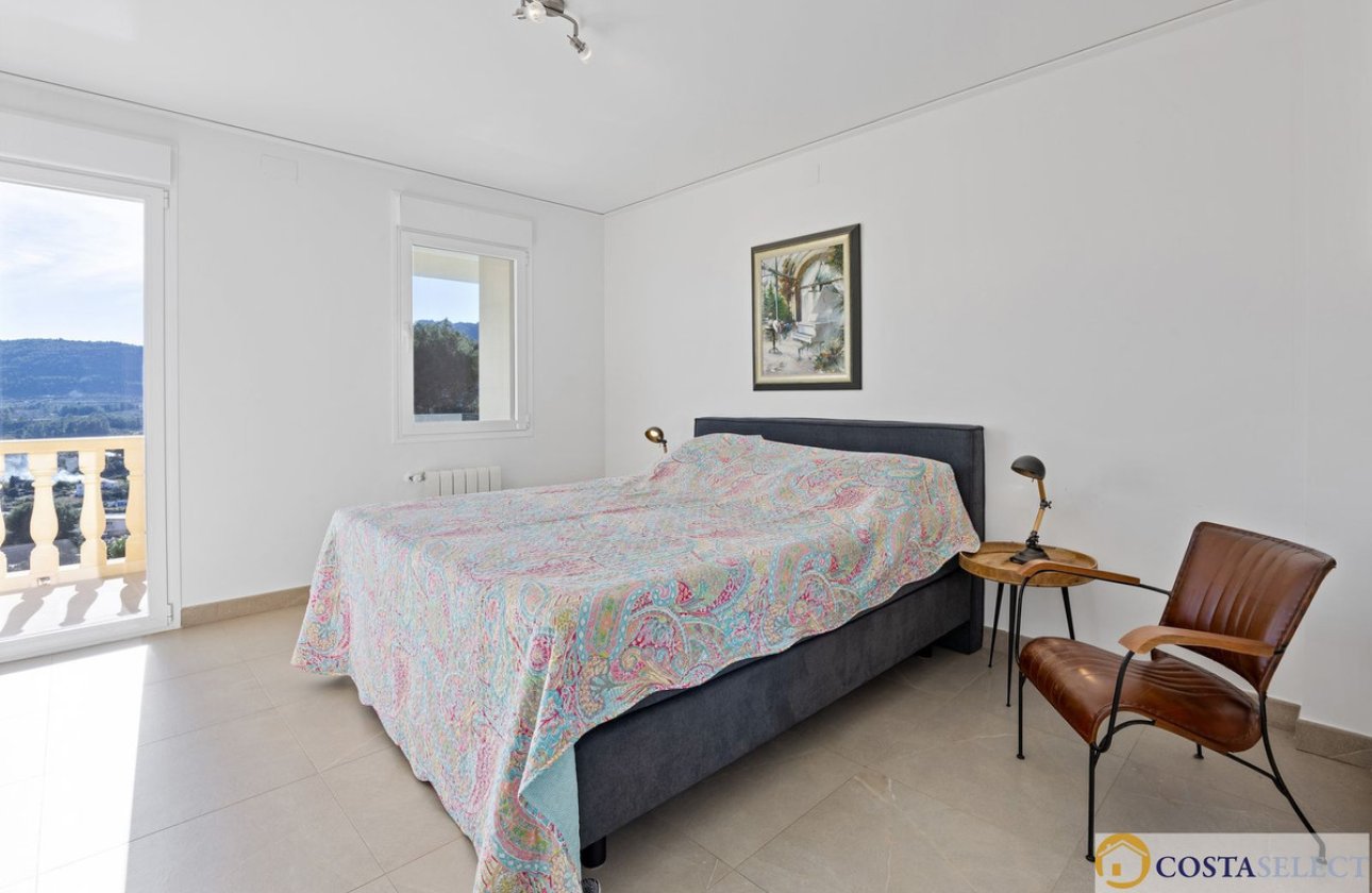 Használt ingatlanok - Villa -
Alcalalí - Alcalalí Centro