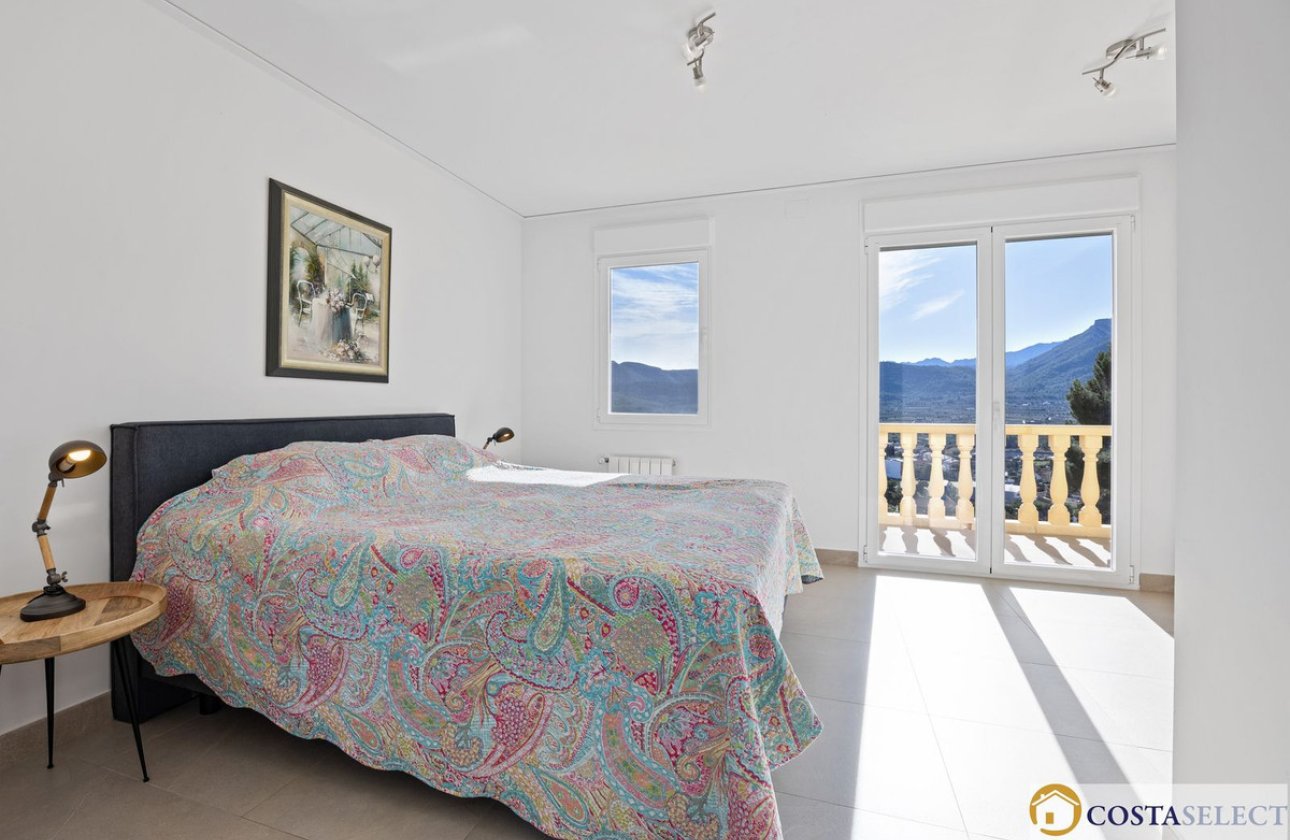 Használt ingatlanok - Villa -
Alcalalí - Alcalalí Centro