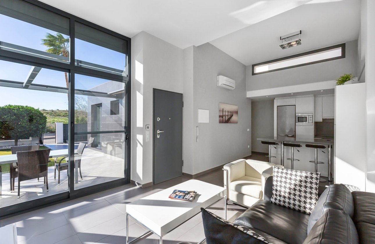 Használt ingatlanok - Villa -
Algorfa - La Finca Golf