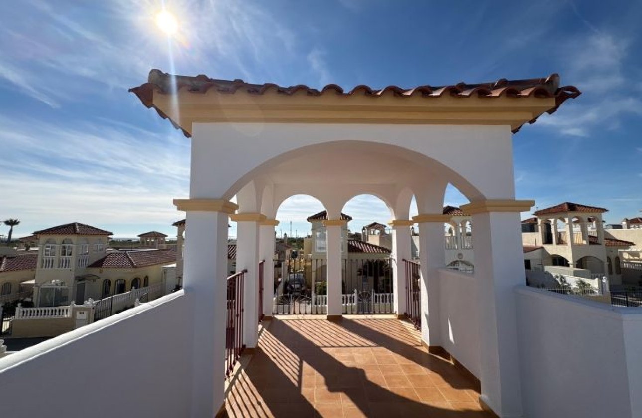 Használt ingatlanok - Villa -
Algorfa