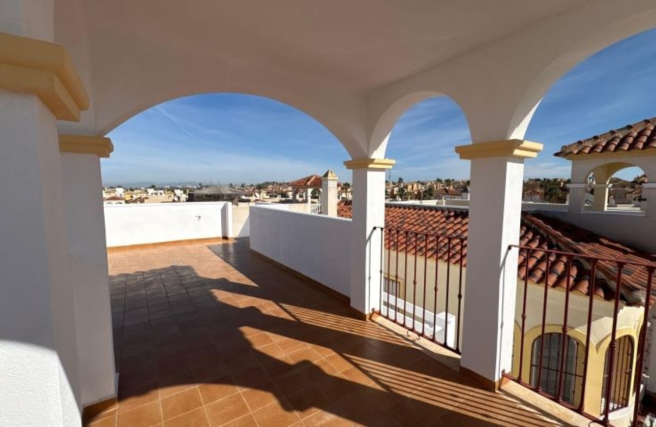 Használt ingatlanok - Villa -
Algorfa