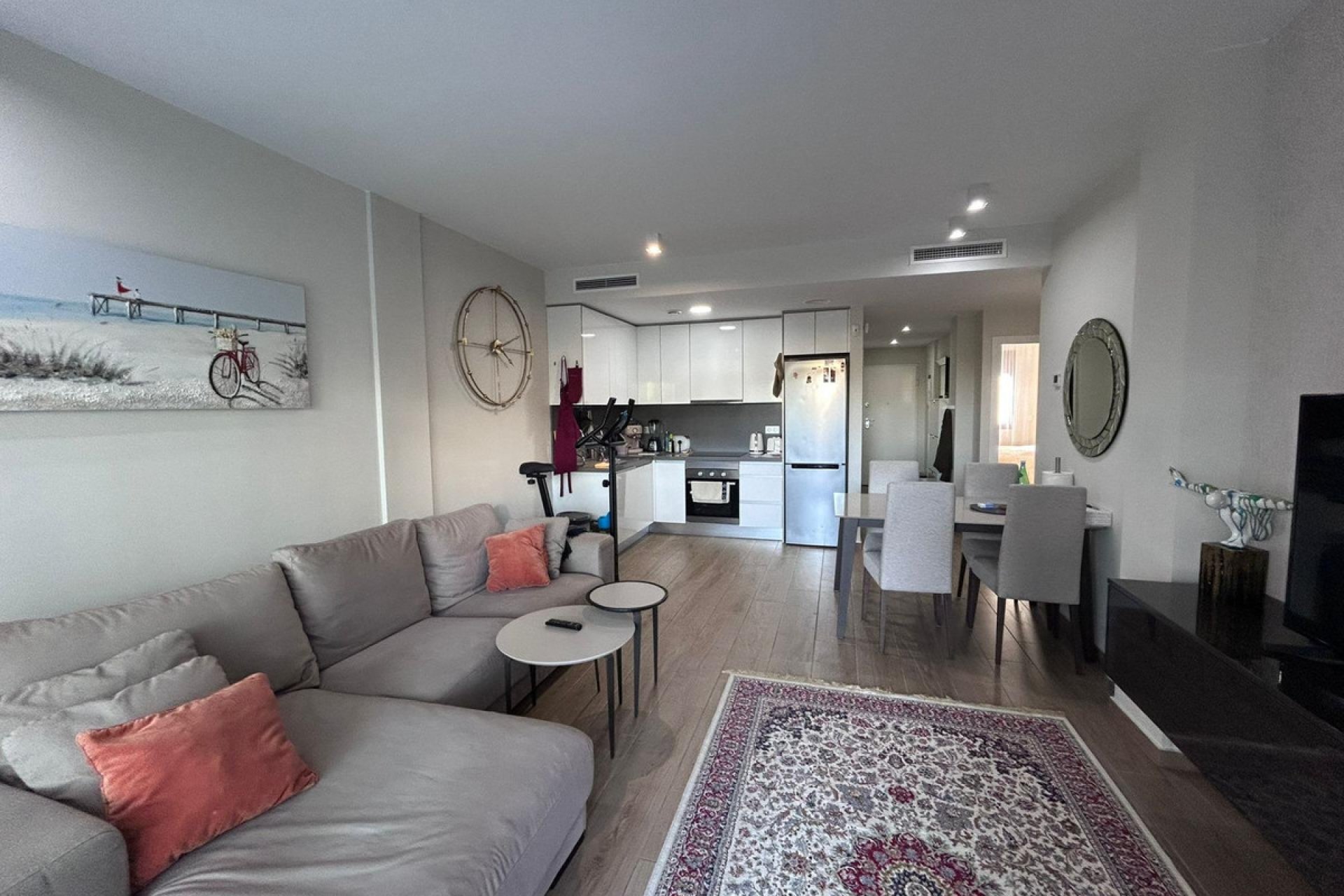 Használt ingatlanok - Villa -
Alicante - Alicante Centro