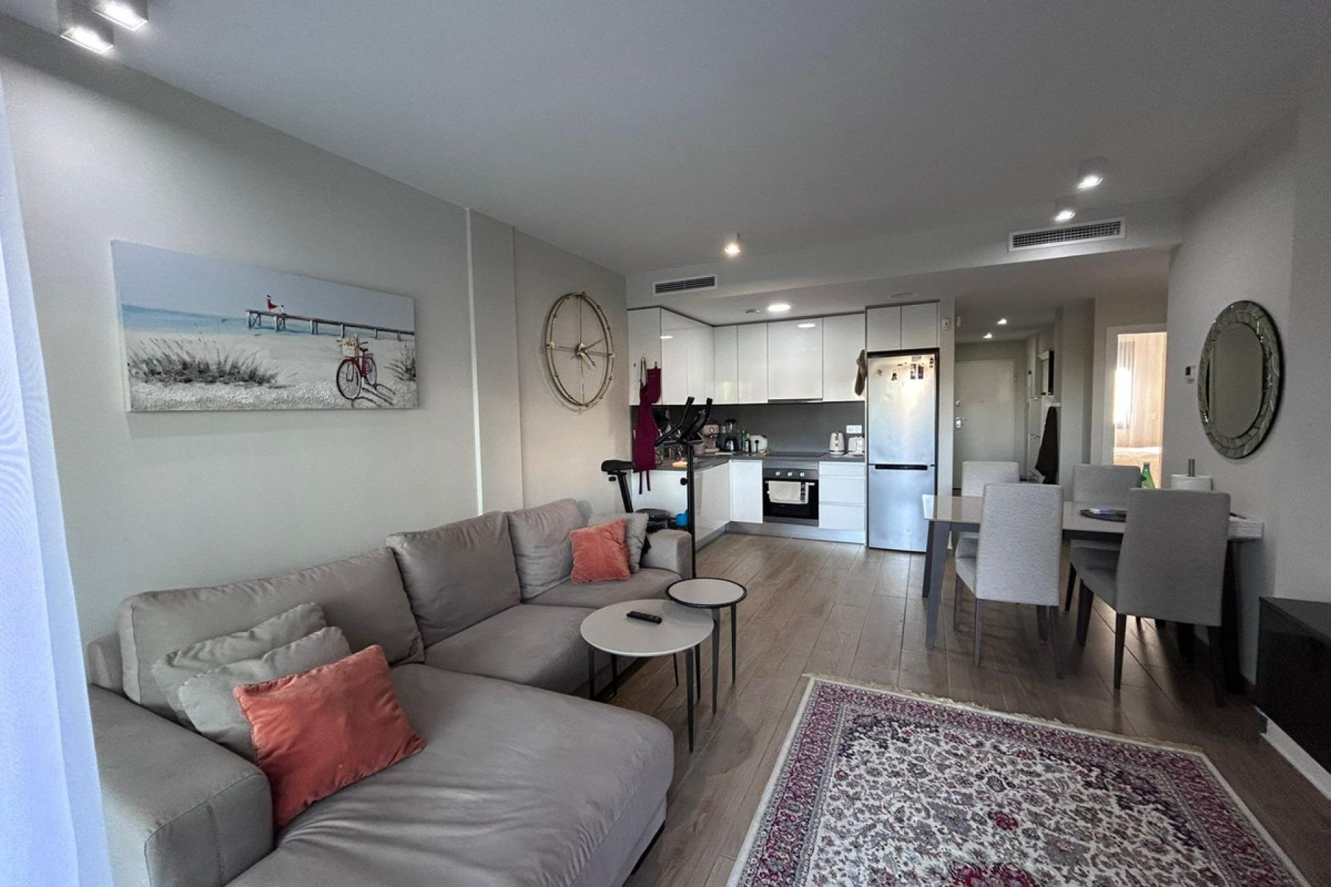 Használt ingatlanok - Villa -
Alicante - Alicante Centro