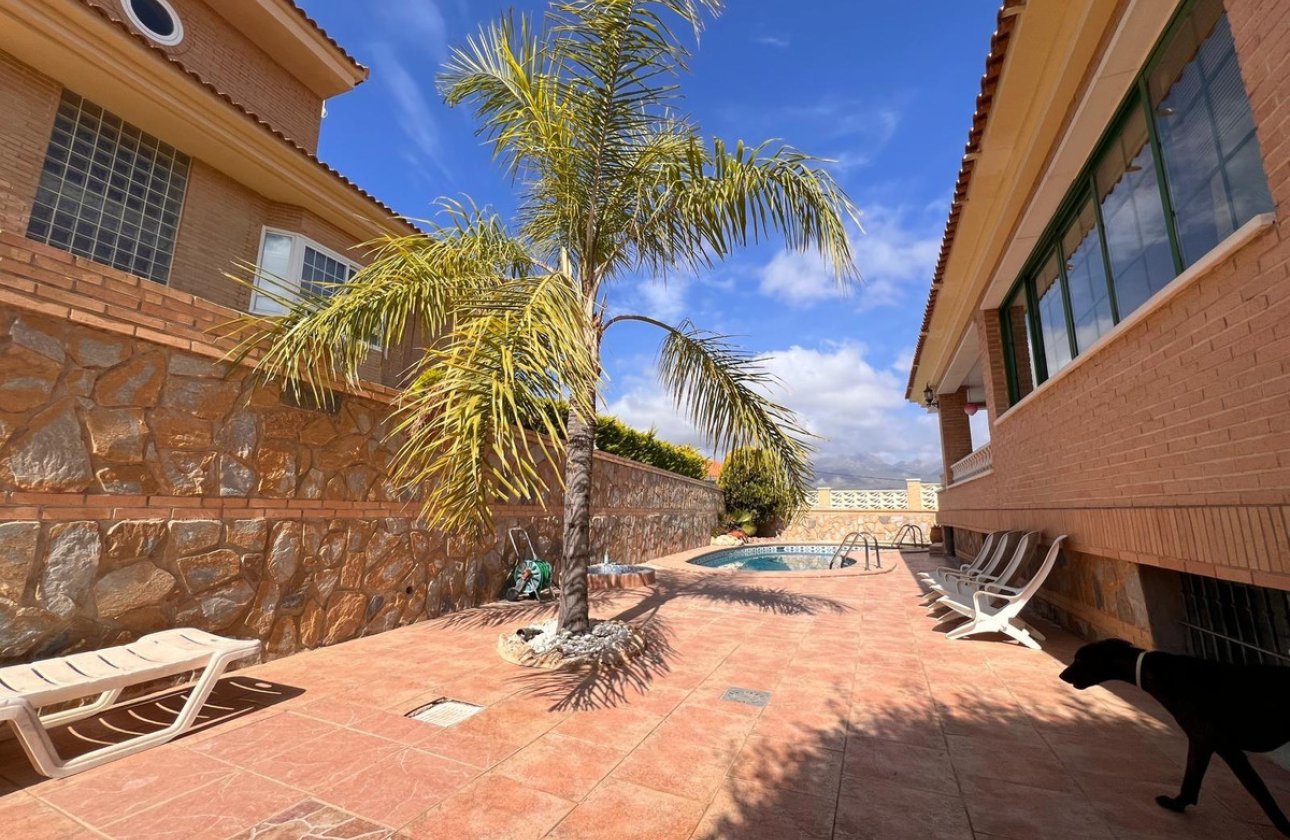 Használt ingatlanok - Villa -
Benidorm - Benidorm Centro