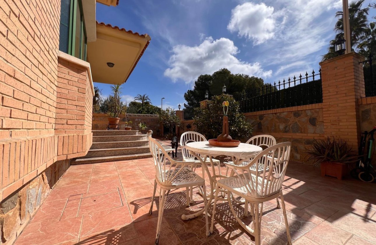 Használt ingatlanok - Villa -
Benidorm - Benidorm Centro