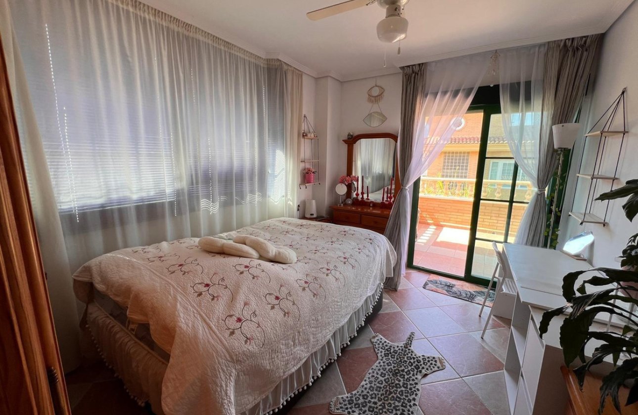 Használt ingatlanok - Villa -
Benidorm - Benidorm Centro