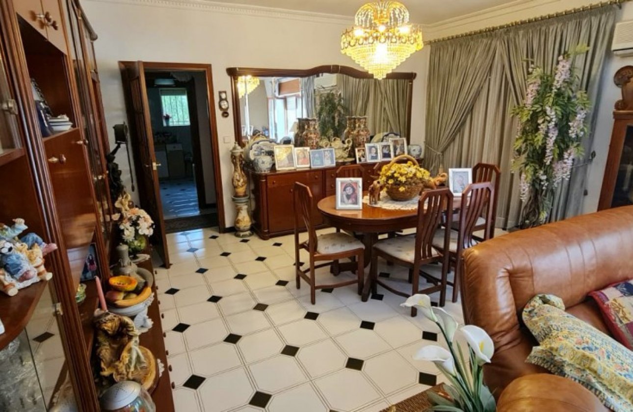 Használt ingatlanok - Villa -
Benidorm - Benidorm Centro