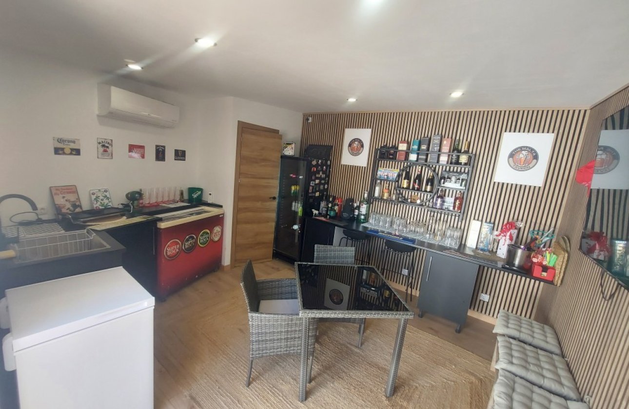 Használt ingatlanok - Villa -
Benidorm - Benidorm Centro