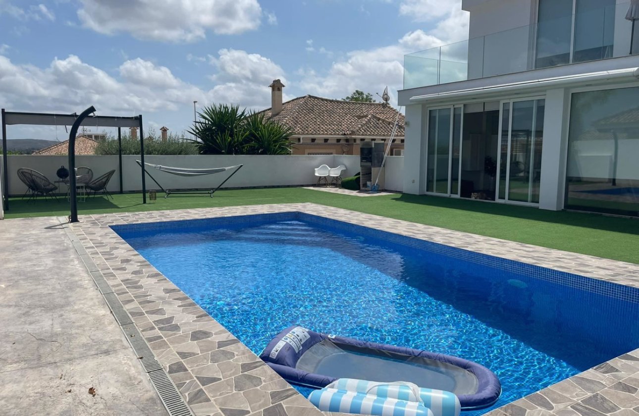 Használt ingatlanok - Villa -
Bigastro