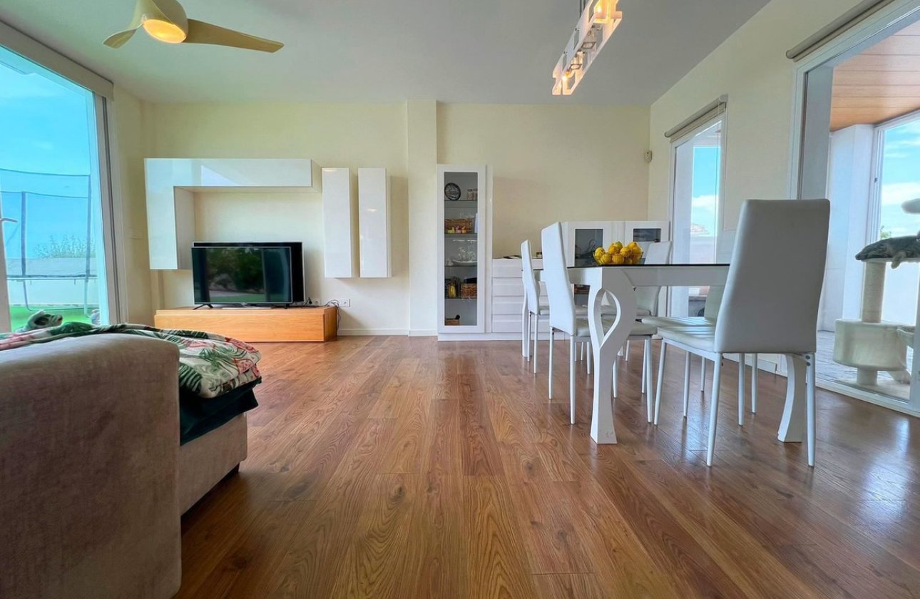 Használt ingatlanok - Villa -
Bigastro