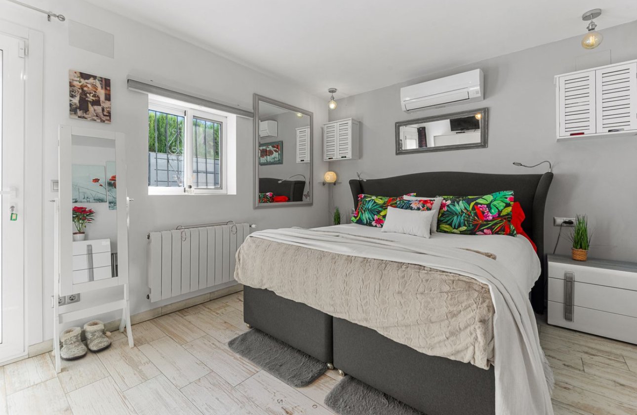 Használt ingatlanok - Villa -
Busot - Busot Centro