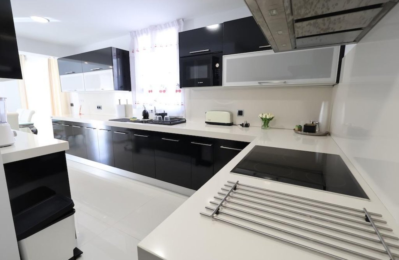 Használt ingatlanok - Villa -
Cabo Roig - Costa blanca