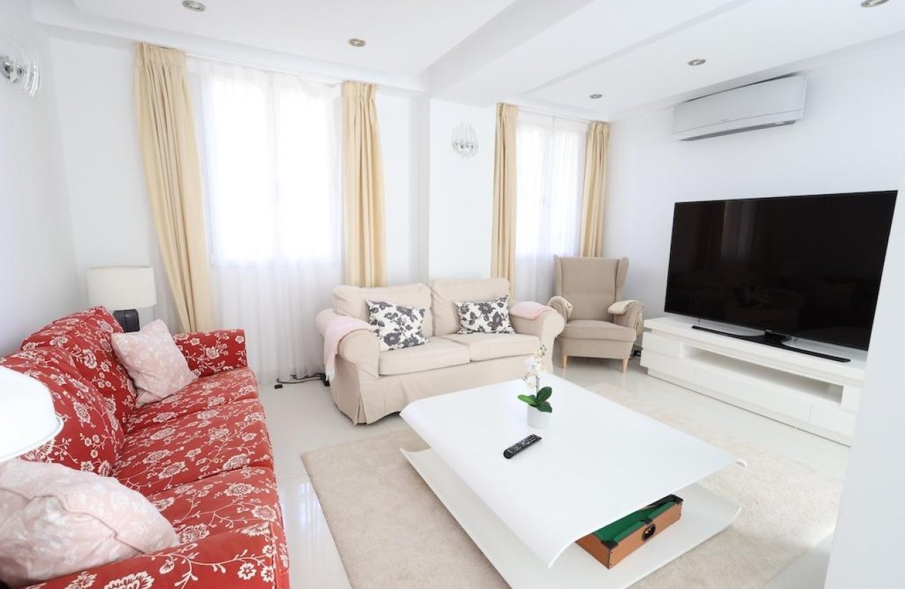 Használt ingatlanok - Villa -
Cabo Roig - Costa blanca