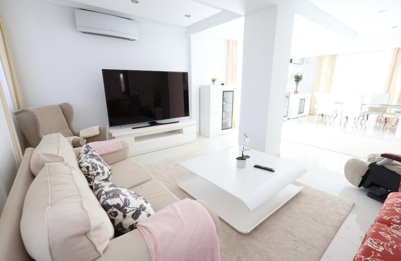 Használt ingatlanok - Villa -
Cabo Roig - Costa blanca