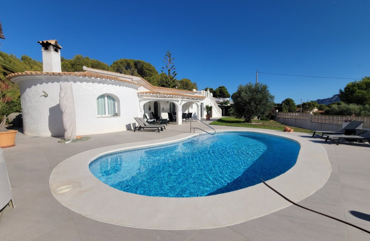 Használt ingatlanok - Villa -
Calpe - Calpe Centro