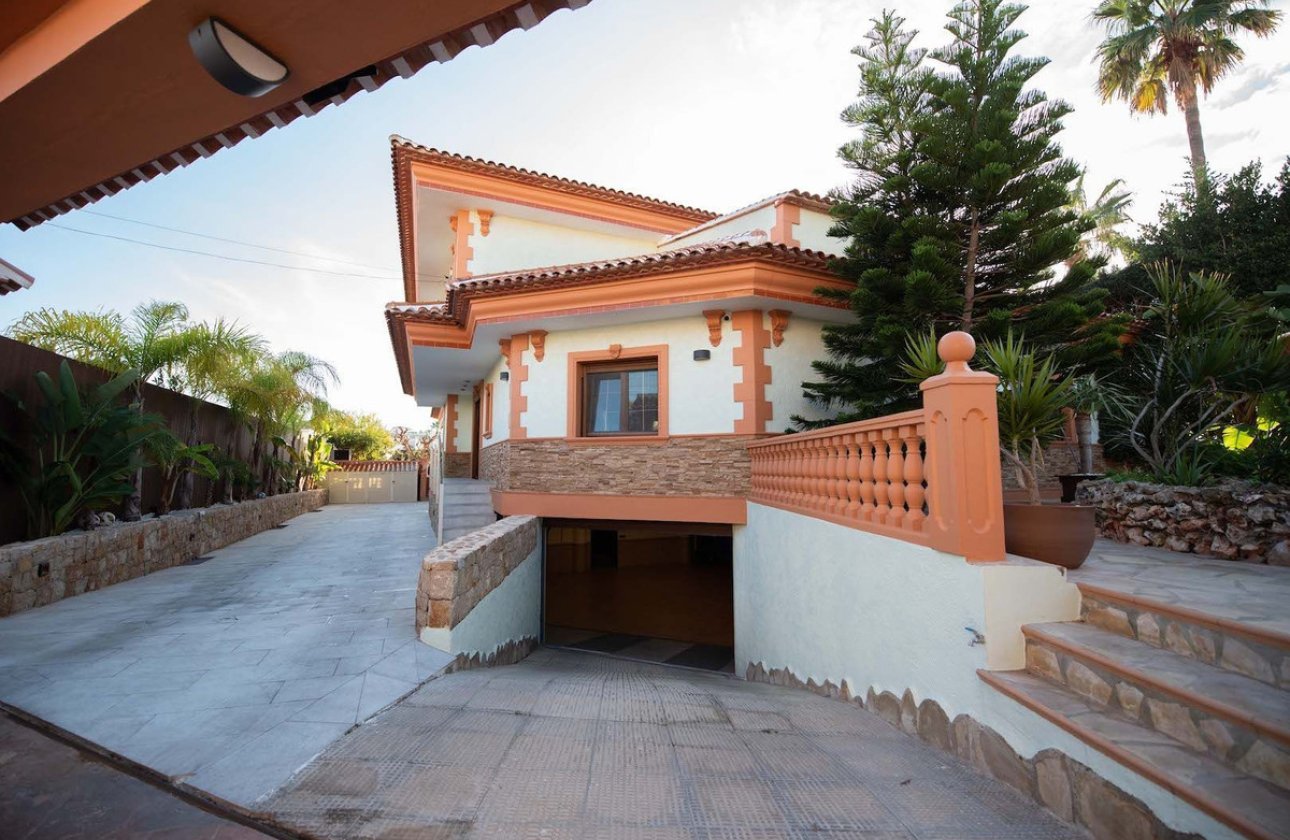 Használt ingatlanok - Villa -
Calpe - Calpe Centro